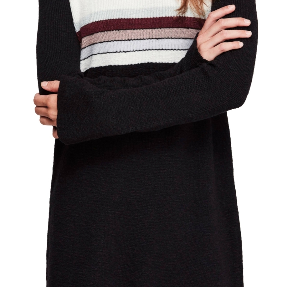FREE PEOPLE Size S New sweater dress. Color Black with stripes. - Picture 9 of 9
